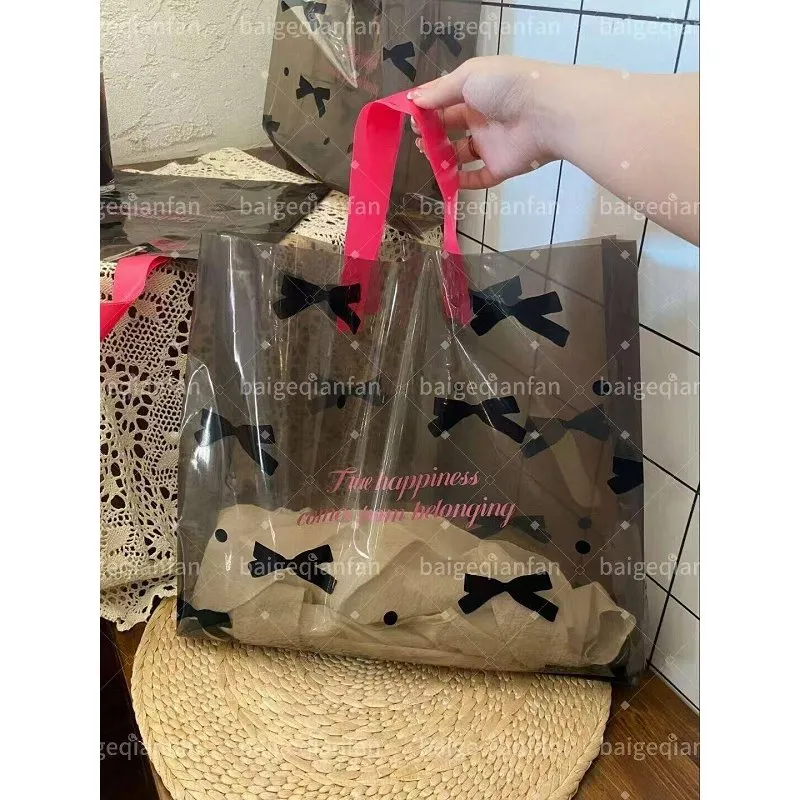 Rūpnīcas tiešā OEM melnā plastmasas T-kreklu iepakojuma maisiņš Pielāgota apģērba plastmasas maisiņš ar rāvējslēdzēju apģērbu iesaiņošanai